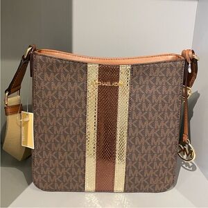 Michael Kors Jet Set
Travel Small Logo Metallic Messenger Bag Crossbody